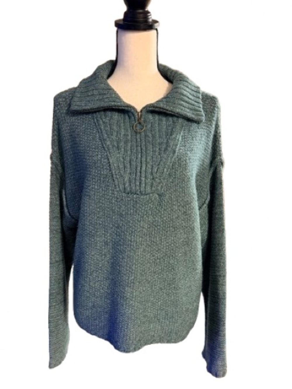 Universal Thread Sage Green Collared Quarter Zip Sweater Women’s L